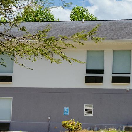 Hotel Clarion Pointe-Dillard Near Blue Ridge Mountains Exterior foto