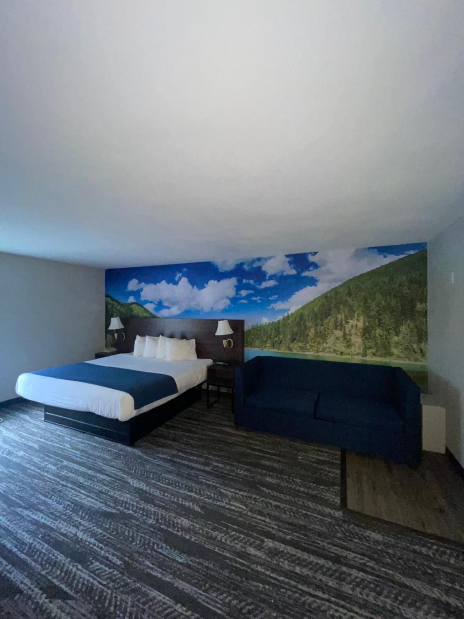 Hotel Clarion Pointe-Dillard Near Blue Ridge Mountains Exterior foto