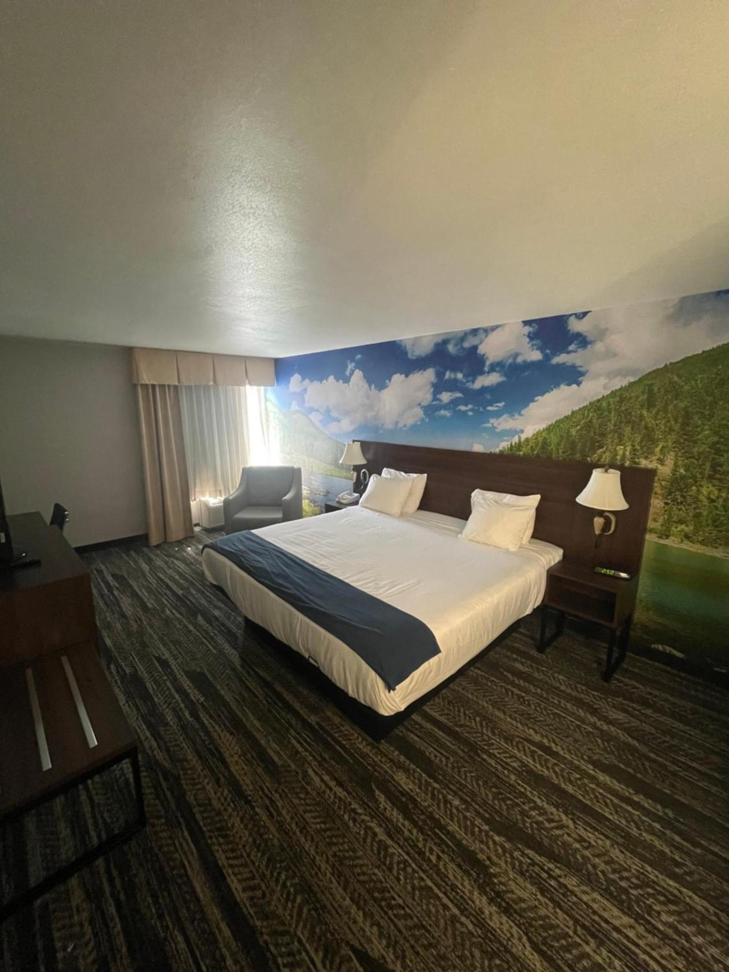 Hotel Clarion Pointe-Dillard Near Blue Ridge Mountains Exterior foto